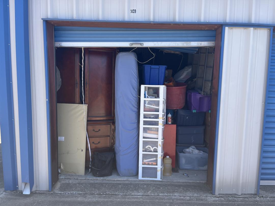 Storage Unit Auction in Tulsa, OK at Easy Stop Storage Tulsa North